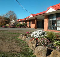 Ambassador Motor Inn - Accommodation QLD