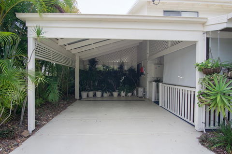 Debbie\'s Place - Accommodation QLD 24