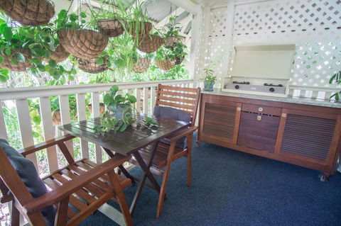Debbie\'s Place - Accommodation QLD 32