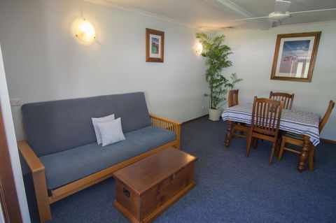 Debbie\'s Place - Accommodation QLD 41