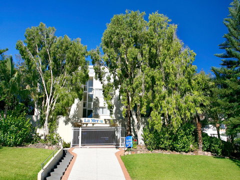 La Mer Sunshine Beachfront - Accommodation QLD 14