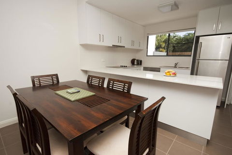 Woodville Beach Townhouse 6 - Accommodation QLD 7