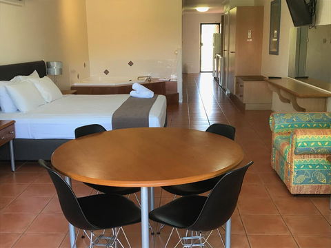Coral Cove Resort - Accommodation QLD 3