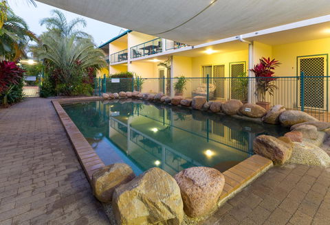 Sails On Horseshoe - Accommodation QLD 1
