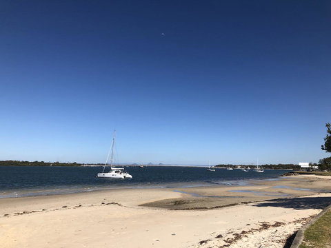 Bribie Island Hotel - Accommodation QLD 25