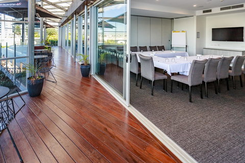 Mercure Sunshine Coast Kawana Waters - Accommodation QLD 3