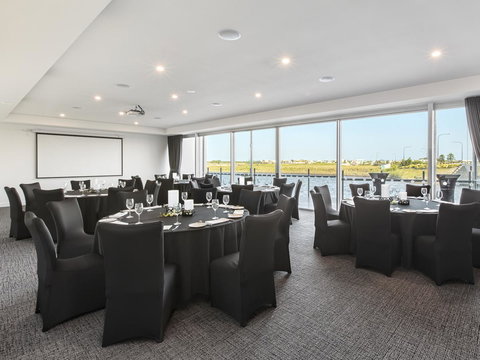 Mercure Sunshine Coast Kawana Waters - Accommodation QLD 42