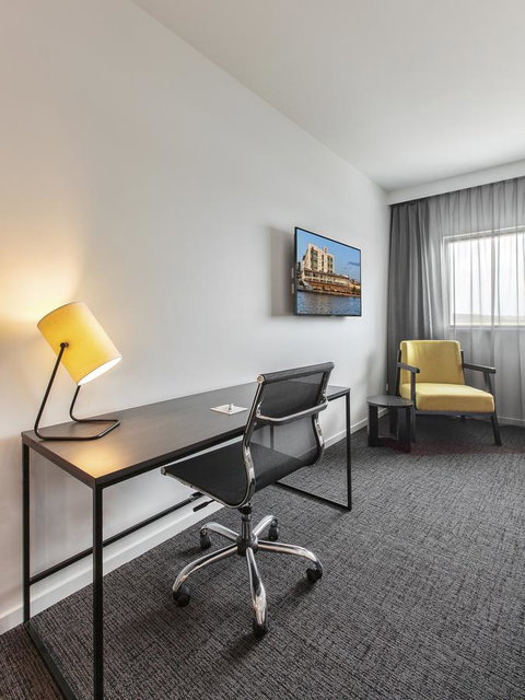 Mercure Sunshine Coast Kawana Waters - Accommodation QLD 19
