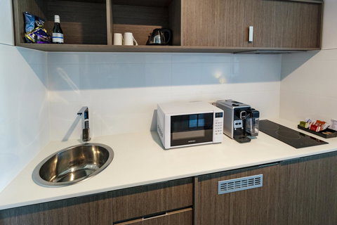 Mercure Sunshine Coast Kawana Waters - Accommodation QLD 10