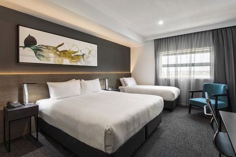 Mercure Sunshine Coast Kawana Waters - Accommodation QLD 12