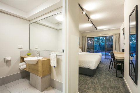 Nightcap At Kawana Waters Hotel - Accommodation QLD 25