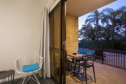 Nightcap At Kawana Waters Hotel - Accommodation QLD 12