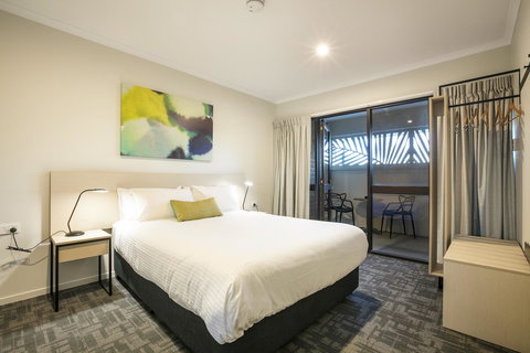 Nightcap At Kawana Waters Hotel - Accommodation QLD 41