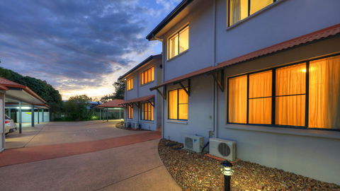 Dolphin Waters - Accommodation QLD 18