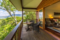 Book Oak Beach Accommodation Vacations Accommodation QLD Accommodation QLD