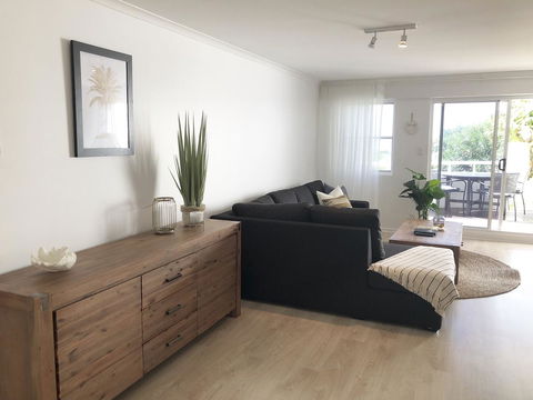 Sunshine Beach Luxe Apartment - Accommodation QLD 23