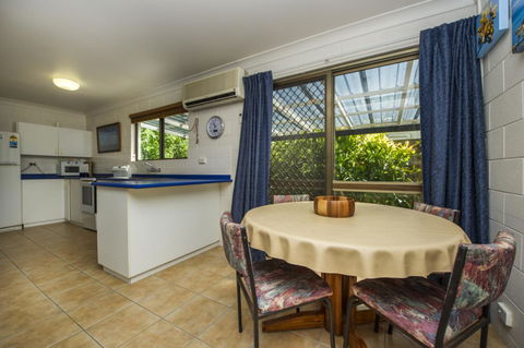 Magnetic North Apartment 1 - Accommodation QLD 5