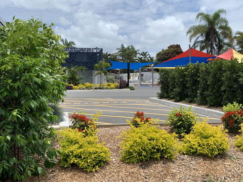 Alex Beach Cabins And Tourist Park - Accommodation QLD 5