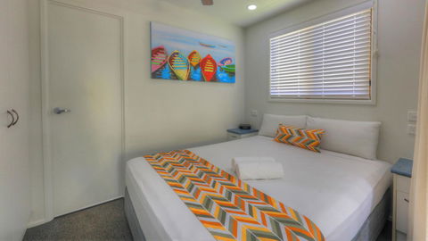Alex Beach Cabins And Tourist Park - Accommodation QLD 27
