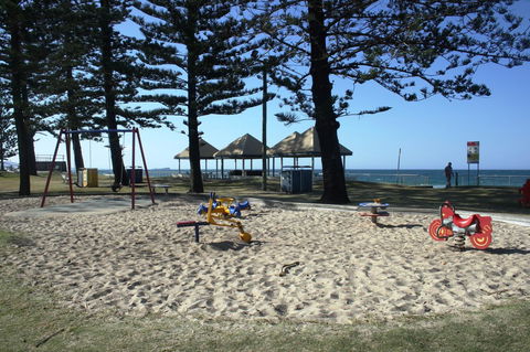 Alex Beach Cabins And Tourist Park - Accommodation QLD 43