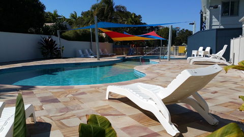 Alex Beach Cabins And Tourist Park - Accommodation QLD 17