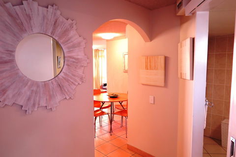 Northpoint Holiday Apartments - Accommodation QLD 14