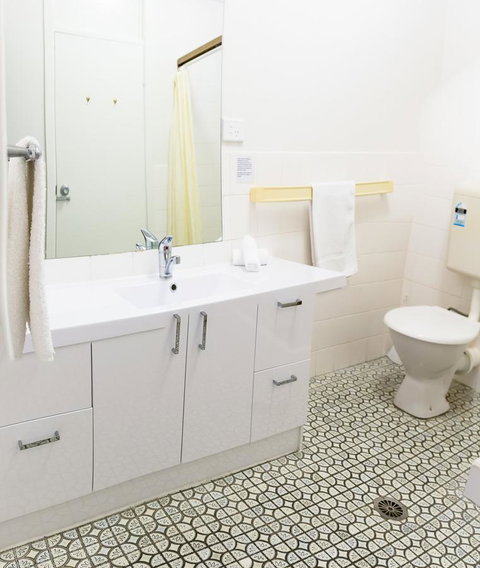 Amaroo On Mandalay, Magnetic Island - Accommodation QLD 4