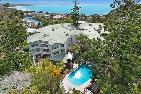 The Lookout Resort Noosa - Accommodation QLD 0