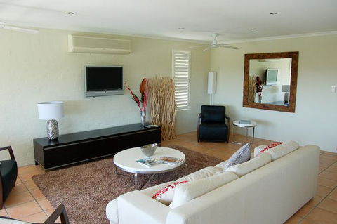 Myuna Holiday Apartments - Accommodation QLD 26