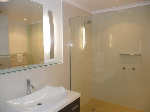 Myuna Holiday Apartments - Accommodation QLD 42