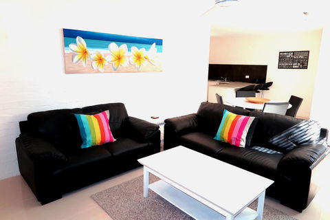 Myuna Holiday Apartments - Accommodation QLD 8