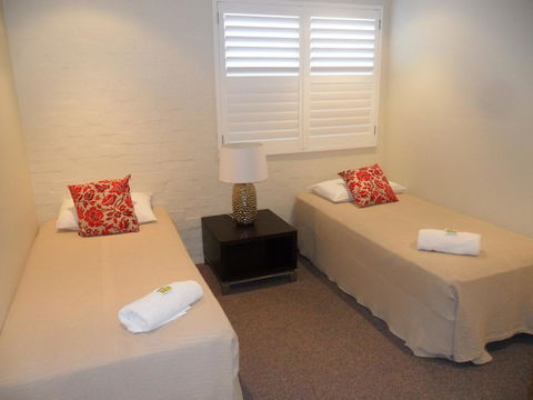 Myuna Holiday Apartments - Accommodation QLD 36