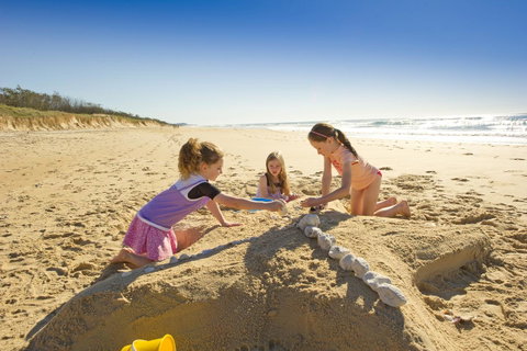 The Retreat Beach Houses - Accommodation QLD 19