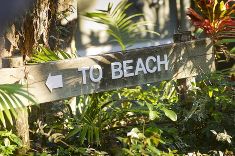 The Retreat Beach Houses - Accommodation QLD 17