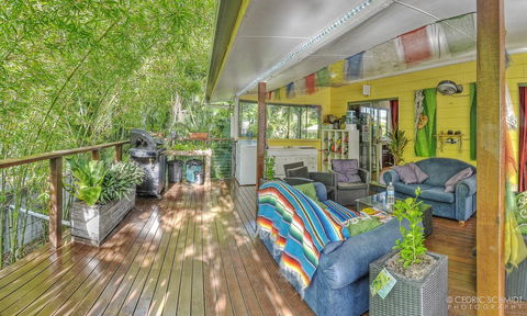 KiteSurf 1770 Beach House - Accommodation QLD 0