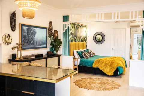 NOMAD - Luxe Apartment - Accommodation QLD 0