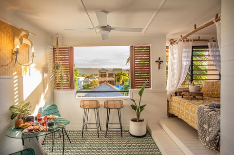 NOMAD - Luxe Apartment - Accommodation QLD 1