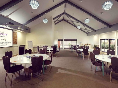 Mercure Clear Mountain Lodge - Accommodation QLD 27