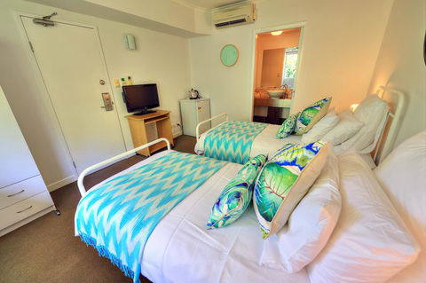 Mango Lagoon Sunbird Retreat - Accommodation QLD 17