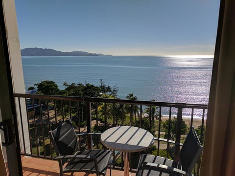 Aquarius On The Beach - Accommodation QLD 9