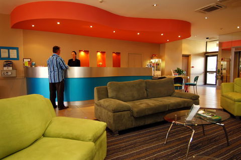 Aquarius On The Beach - Accommodation QLD 13