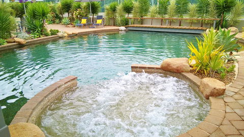 Island Leisure Resort - Accommodation QLD 6
