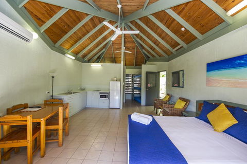 Island Leisure Resort - Accommodation QLD 13