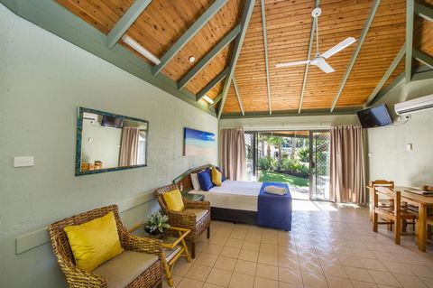 Island Leisure Resort - Accommodation QLD 1