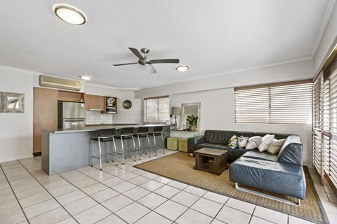 Riverside - Accommodation QLD 3