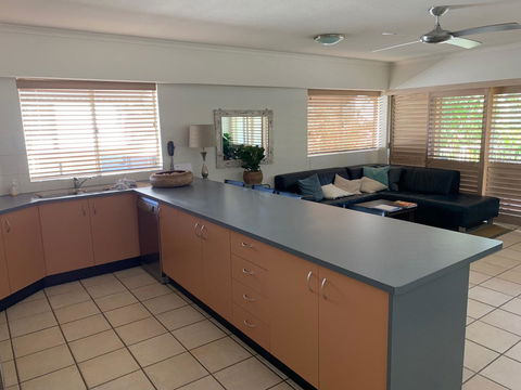 Riverside - Accommodation QLD 10