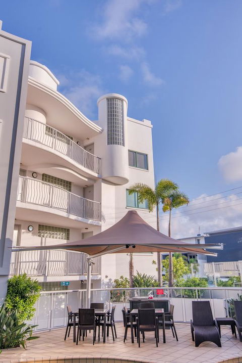Grand Palais Boolarong Beachside Apartments - Accommodation QLD 1