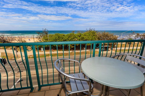 Grand Palais Boolarong Beachside Apartments - Accommodation QLD 30