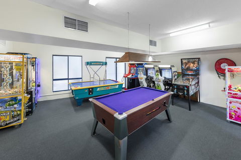 Ramada Resort By Wyndham Golden Beach - Accommodation QLD 31