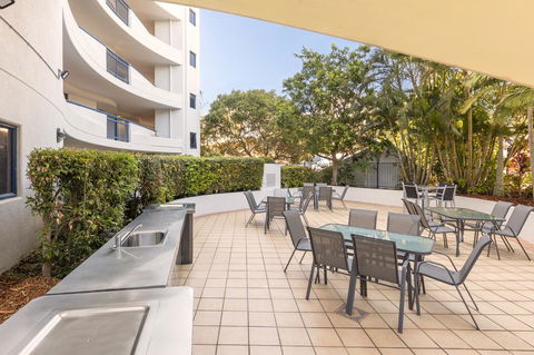 Ramada Resort By Wyndham Golden Beach - Accommodation QLD 25